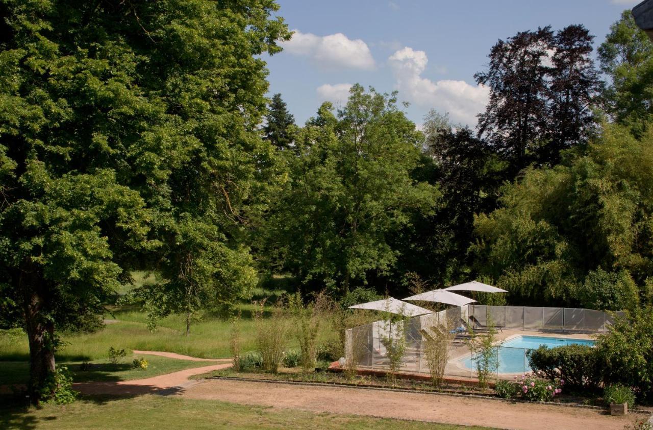 Hotel Le Monde De Charlie Bellerive-sur-Allier Exterior foto